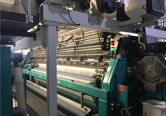 玻纖土工格柵生產(chǎn)設(shè)備